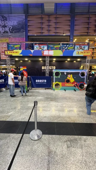 Panini y Fancity presentan los stands de figuritas del Mundial en shoppings de Buenos Aires