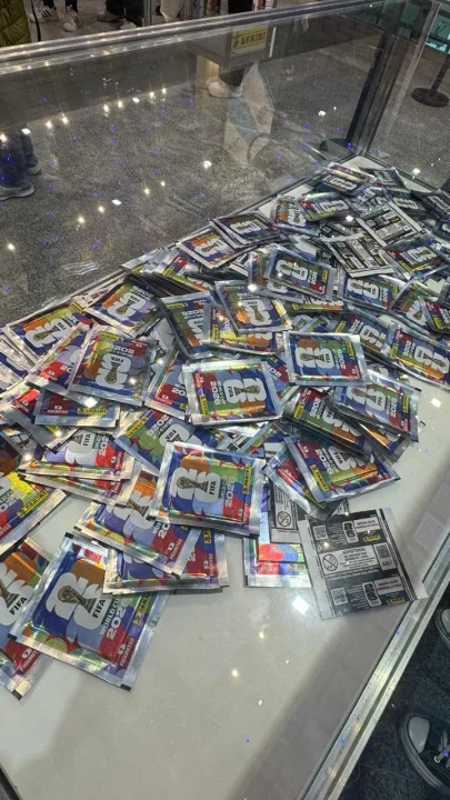 Panini y Fancity presentan los stands de figuritas del Mundial en shoppings de Buenos Aires