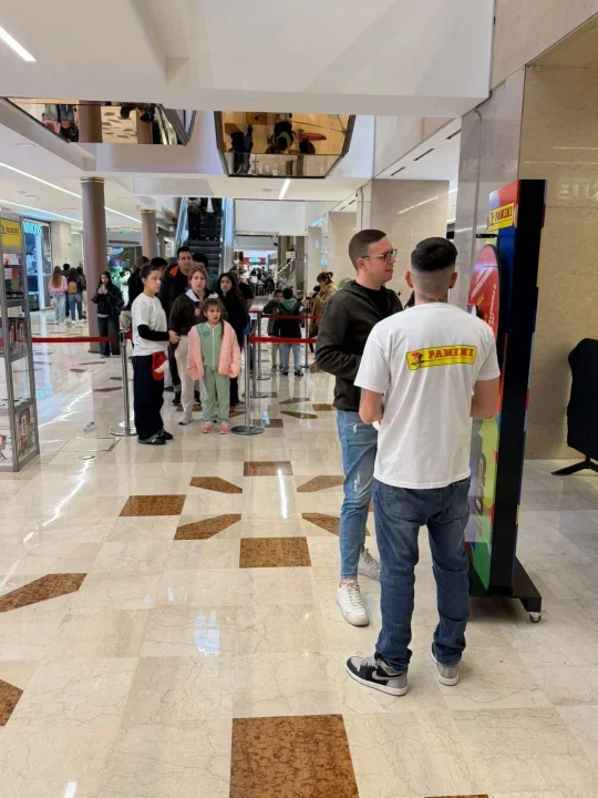 Panini y Fancity presentan los stands de figuritas del Mundial en shoppings de Buenos Aires