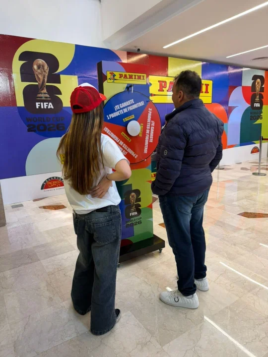 Panini y Fancity presentan los stands de figuritas del Mundial en shoppings de Buenos Aires